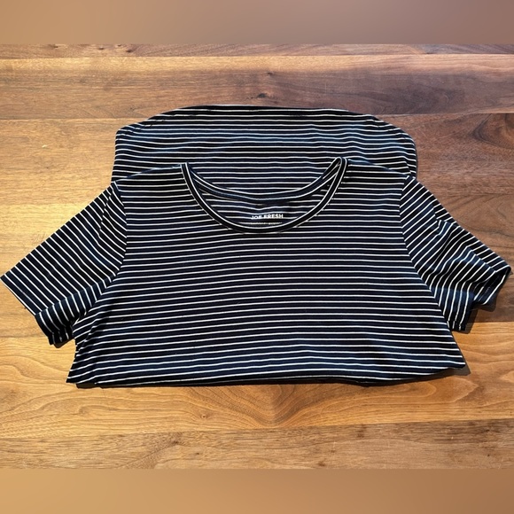 Joe Fresh Striped Boyfriend Tee Short-sleeve Size medium Navy/White Free** - Picture 4 of 5